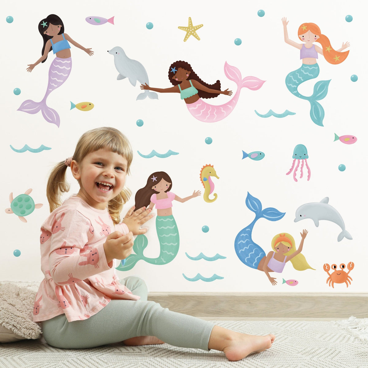 WALL STICKERS